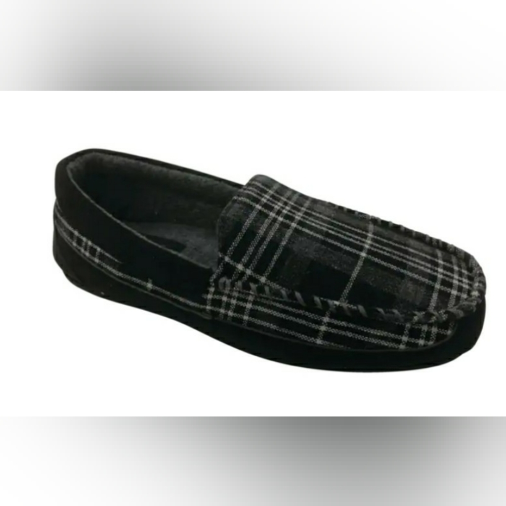 NWOT Outbound Gilmour Plaid Slippers